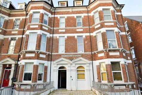 Jevington Gardens, Eastbourne BN21 2 bed flat for sale