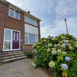 4 bedroom end of terrace house for sale