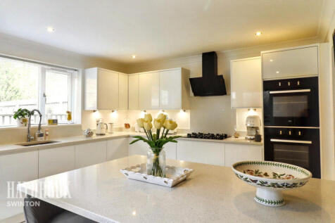 Sheffield Road, Doncaster 5 bed detached house for sale