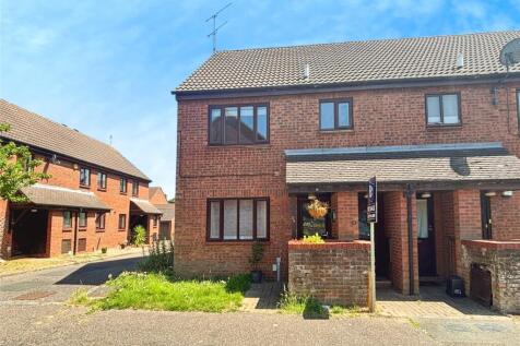 1 bedroom maisonette for sale