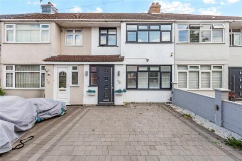 Lodge Lane, Romford, RM5 3 bed terraced house for sale