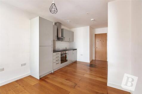 Victoria Road, Romford, RM1 1 bed apartment for sale