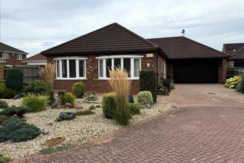 3 bedroom detached bungalow for sale