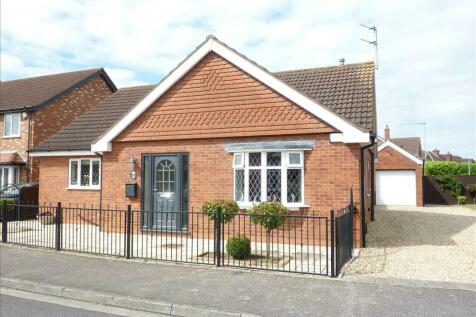 2 bedroom detached bungalow for sale