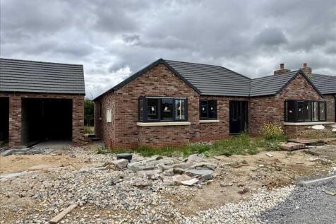 3 bedroom detached bungalow for sale