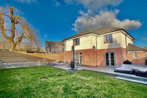 Potters Place, Verwood, BH31 6AF 4 bed detached house for sale