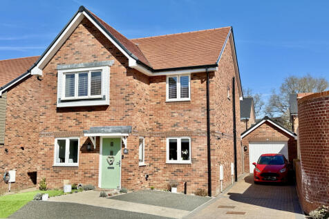 Heathpoult Road, Verwood, BH31 4 bed detached house for sale