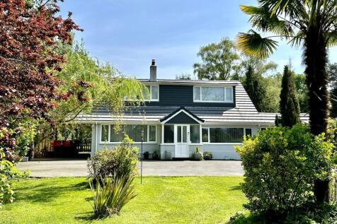 Woolsbridge Road, Ashley Heath, BH24 2LY 4 bed detached house for sale