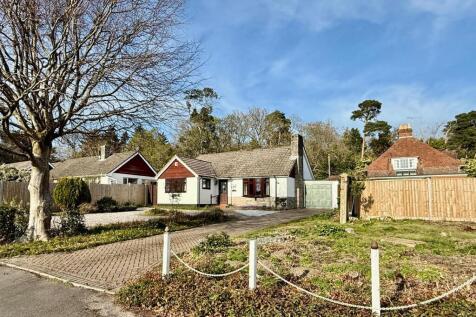 2 bedroom bungalow for sale