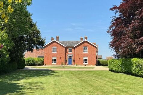 6 bedroom country house for sale