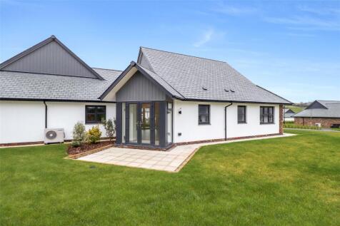 Kenwith Meadows, Abbotsham, Bideford... 2 bed bungalow for sale