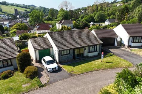 Spurway Gardens, Combe Martin... 2 bed bungalow for sale