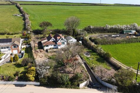 Lincombe, Lee, Ilfracombe, Devon, EX34 3 bed bungalow for sale