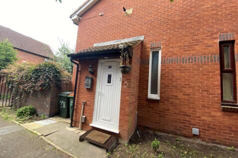 1 bedroom semi-detached house for sale