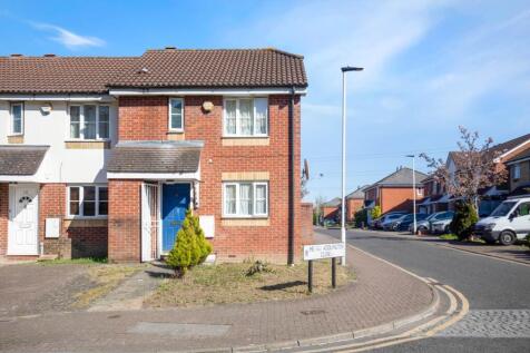 3 bedroom end of terrace house for sale