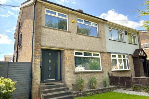 Netherlands Avenue, Odsal, Bradford, BD6 3 bed semi