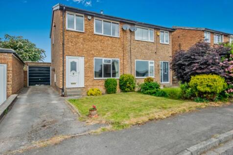 Links Avenue, Hunsworth, Cleckheaton... 3 bed semi