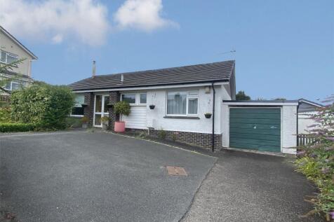 Hendra Vale, Launceston, Cornwall, PL15 2 bed bungalow for sale