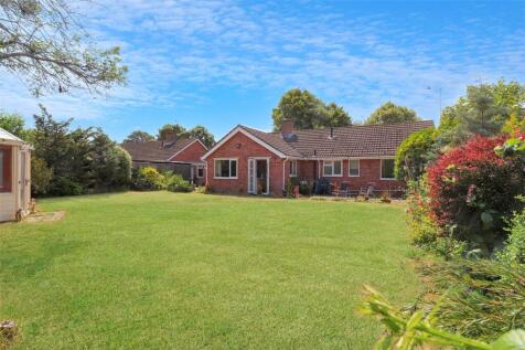 4 bedroom bungalow for sale