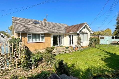 Francis Close, Creech Heathfield... 3 bed bungalow for sale