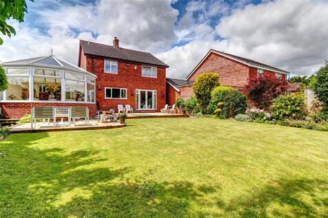 Grange Close, Wellington, Somerset, TA21 4 bed detached house for sale