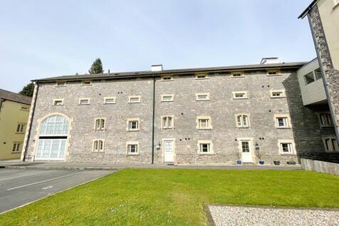 Oakhill 3 bed duplex for sale