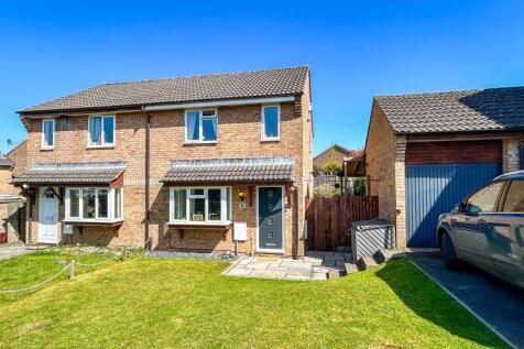Beech Avenue, Shepton Mallet 3 bed semi