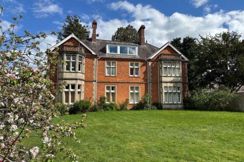 Western Court, Shepton Mallet 1 bed apartment for sale