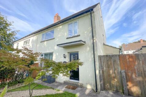 Manship Green, Shepton Mallet 3 bed semi
