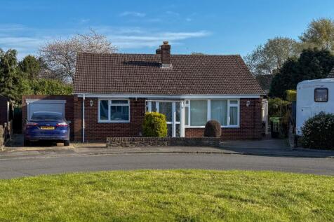 Barfield Road, Thatcham, RG18 3 bed detached bungalow for sale