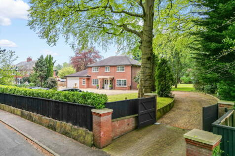 5 bedroom detached house for sale