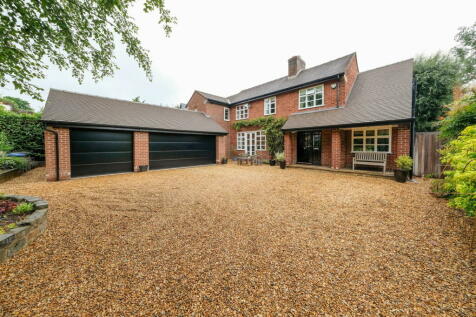 5 bedroom detached house for sale