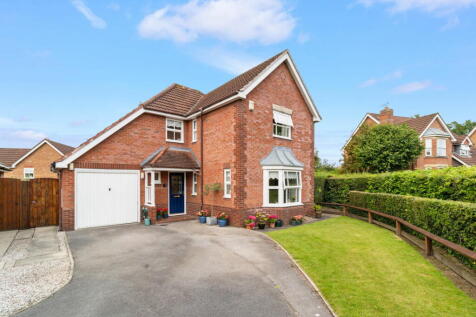 4 bedroom detached house for sale