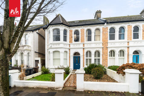 Sackville Gardens, Hove 3 bed maisonette for sale