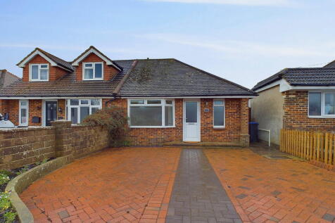 2 bedroom semi-detached bungalow for sale