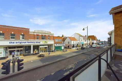 High Street, Shoreham by Sea 2 bed apartment for sale