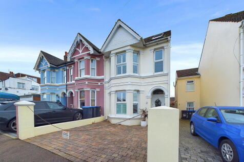 Underdown Road, Southwick 4 bed end of terrace house for sale