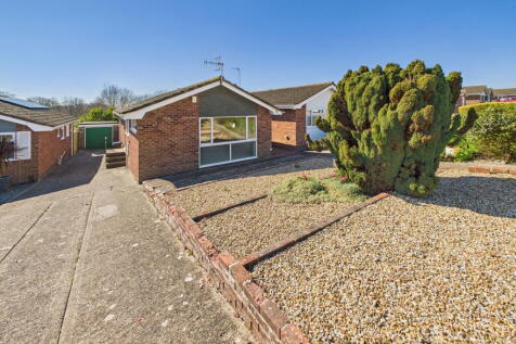 Slonk Hill Road, Shoreham by Sea 2 bed detached bungalow for sale