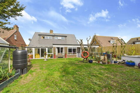 Beach Green, Shoreham by Sea 3 bed detached house for sale
