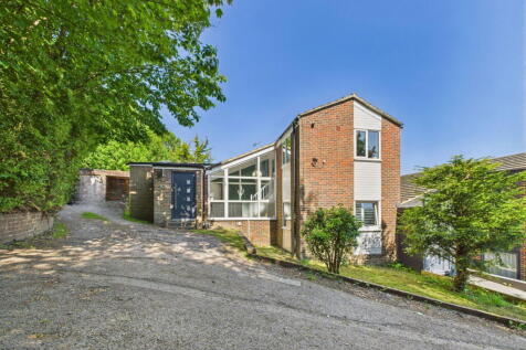 Delfryn, Portslade 3 bed link detached house for sale