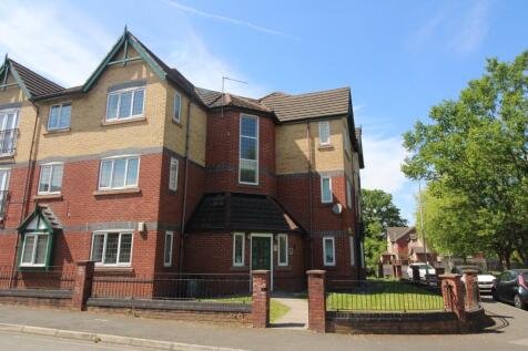 2 bedroom ground floor flat for sale