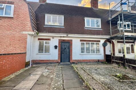 Barbara Avenue, Leicester, LE5 3 bed terraced house for sale