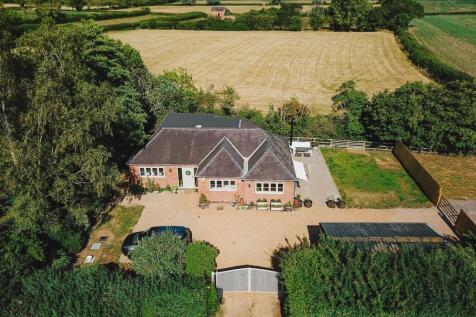 Leire Lane, Broughton Astley, LE9 4 bed detached bungalow for sale