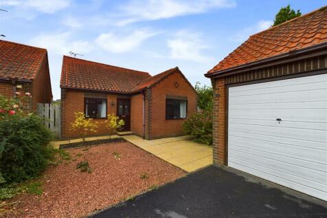 33 Angus Drive, Driffield, YO25 5BQ 2 bed detached bungalow for sale