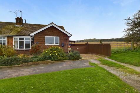 2 bedroom semi-detached bungalow for sale