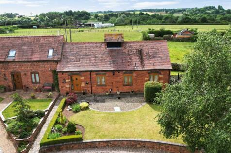 2 bedroom barn conversion for sale