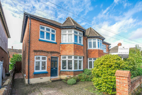 Wilton Road, Upper Shirley... 3 bed semi
