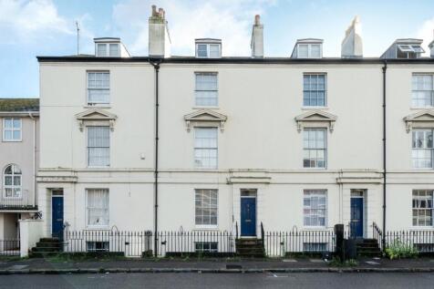 Bernard Street, Southampton... 2 bed maisonette for sale