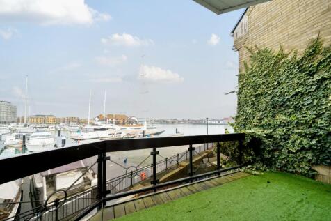 Pacific Close, Ocean Village... 3 bed house for sale