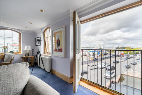 Town Quay, Southampton, Hampshire, SO14 3 bed flat for sale
